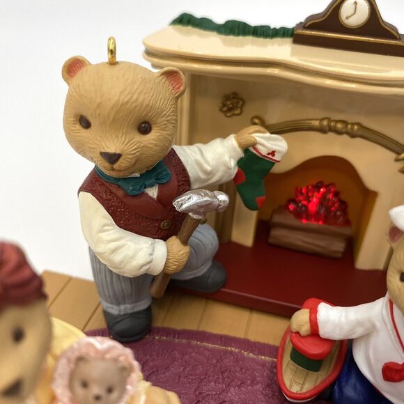 1993 Hallmark Keepsake Ornaments The Bearingers Fireplace Complete Set WORKING - Picture 5 of 10